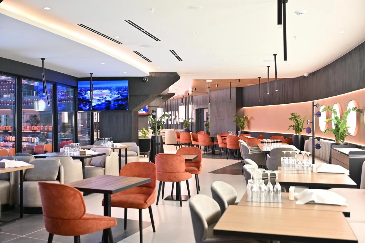 Специальные цены на билеты в ресторан «Арена» на домашние матчи ХК «Автомобилист» в сентябре